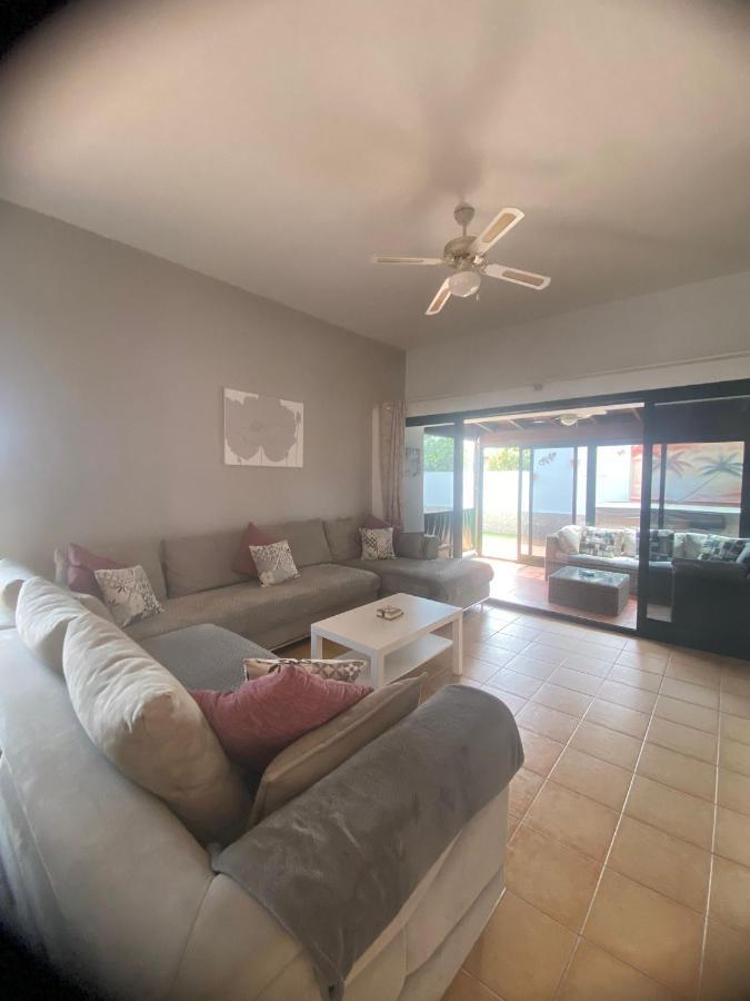 Casa Orilla! Beautiful Private Holiday Villa With Hot Tub لا أوليفا المظهر الخارجي الصورة
