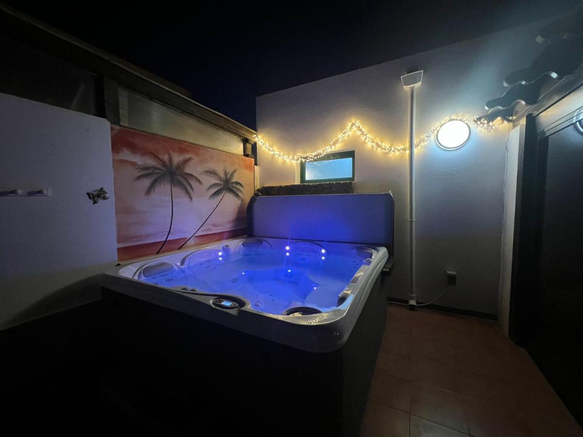 Casa Orilla! Beautiful Private Holiday Villa With Hot Tub لا أوليفا المظهر الخارجي الصورة