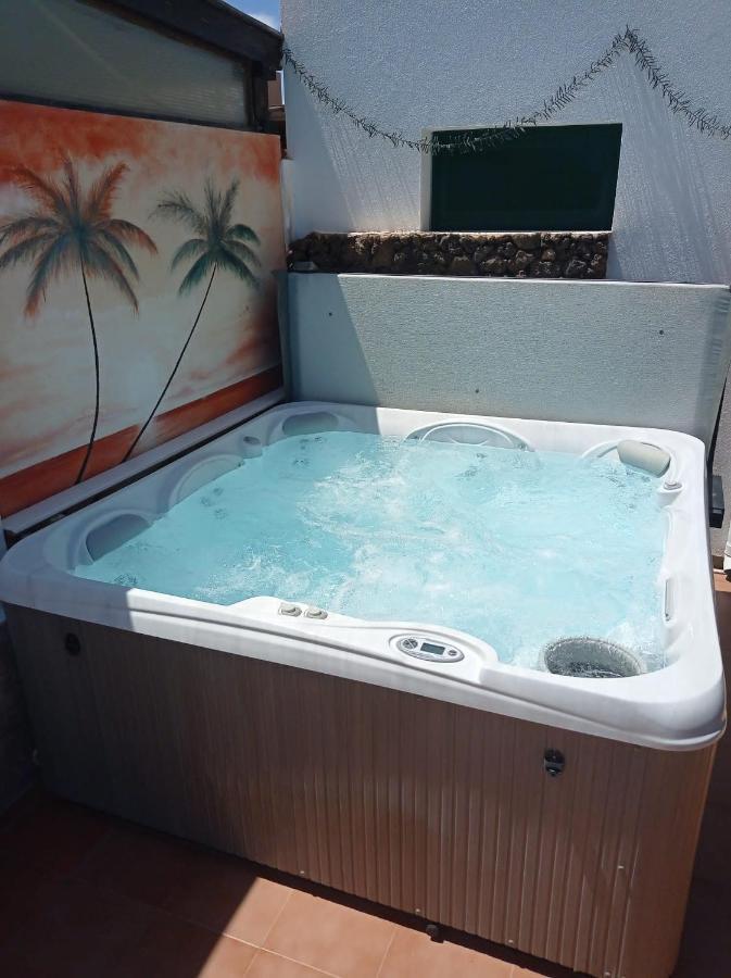 Casa Orilla! Beautiful Private Holiday Villa With Hot Tub لا أوليفا المظهر الخارجي الصورة