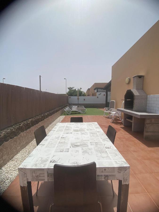 Casa Orilla! Beautiful Private Holiday Villa With Hot Tub لا أوليفا المظهر الخارجي الصورة